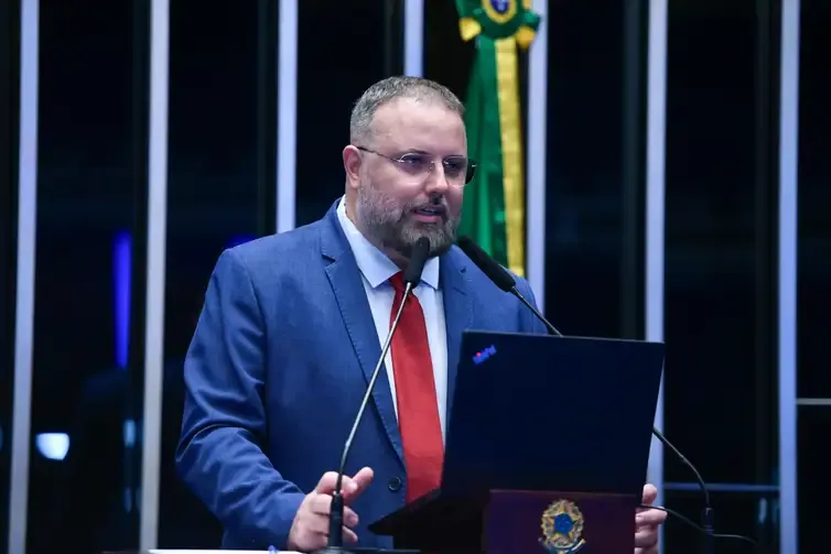 daniel cara