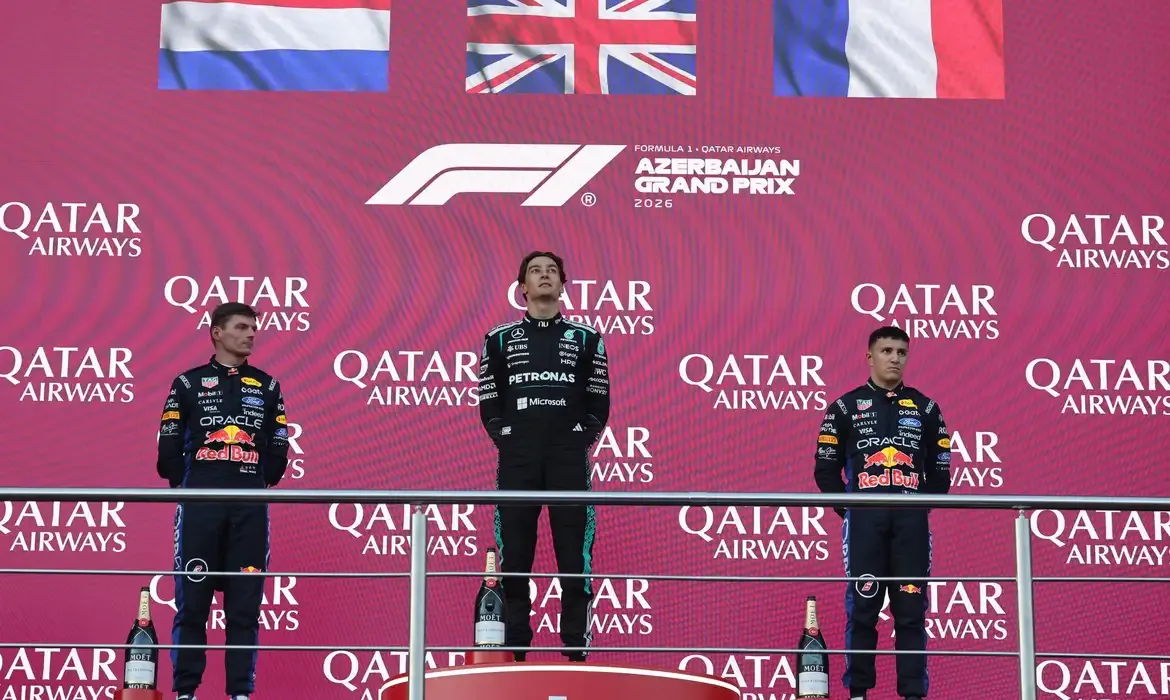 Fórmula 1: Russell supera Verstappen por 0.1s e vence GP do Azerbaijão