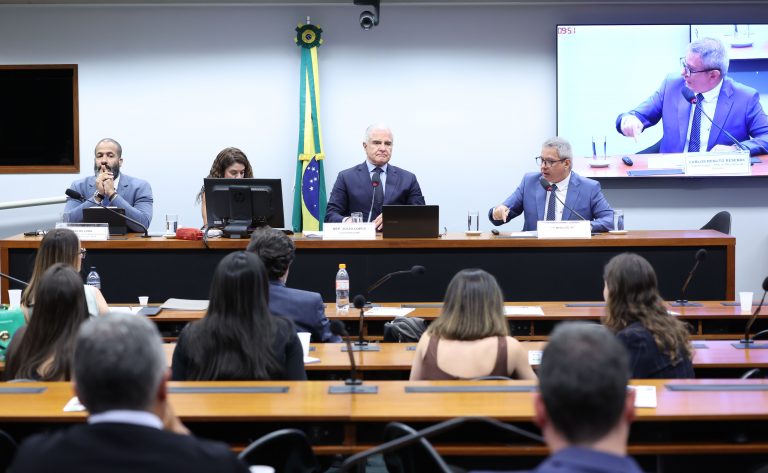 Ministério da Fazenda apresenta na Câmara medidas contra bets ilegais