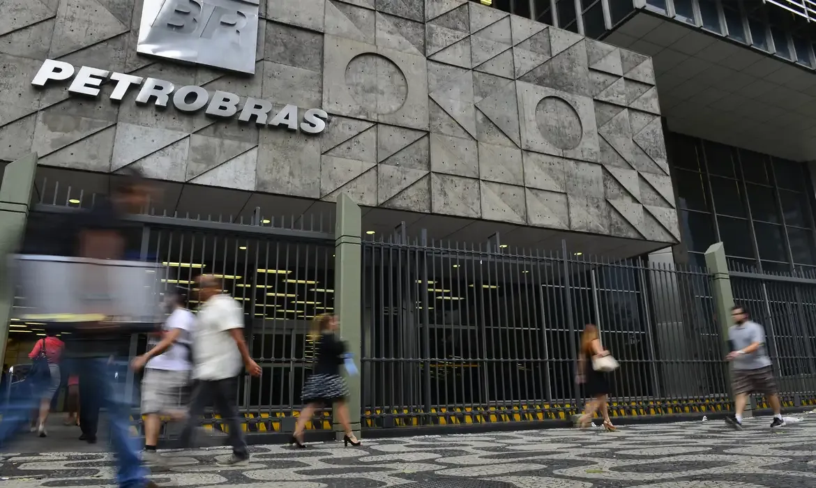 Petrobras fecha acordo para comprar gás dos EUA por mais de 20 anos